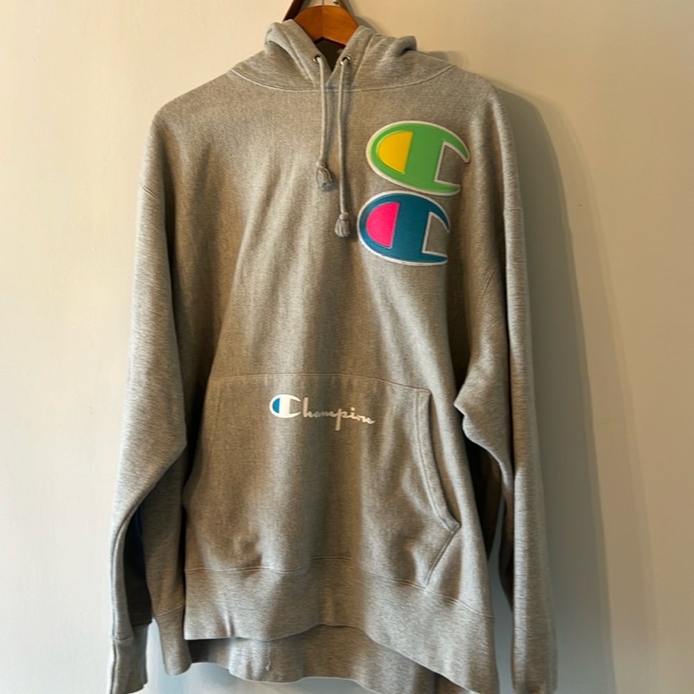Men’s Champion hoodie. Gray size 2XL.